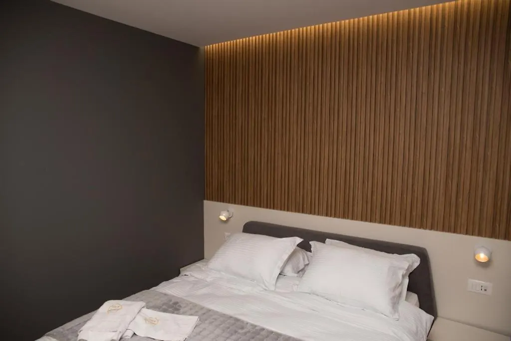 Vila Muslli Korce Hotel