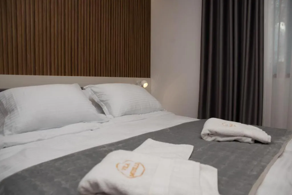 Vila Muslli Korce Hotel