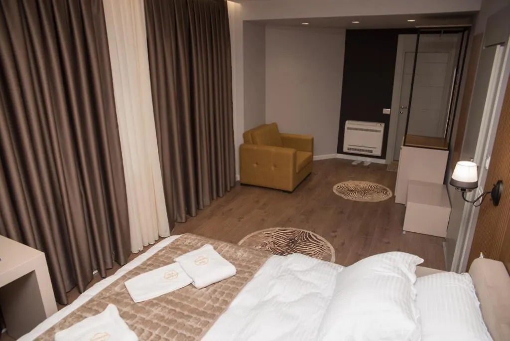 **** Hotel Vila Muslli Korce Albania